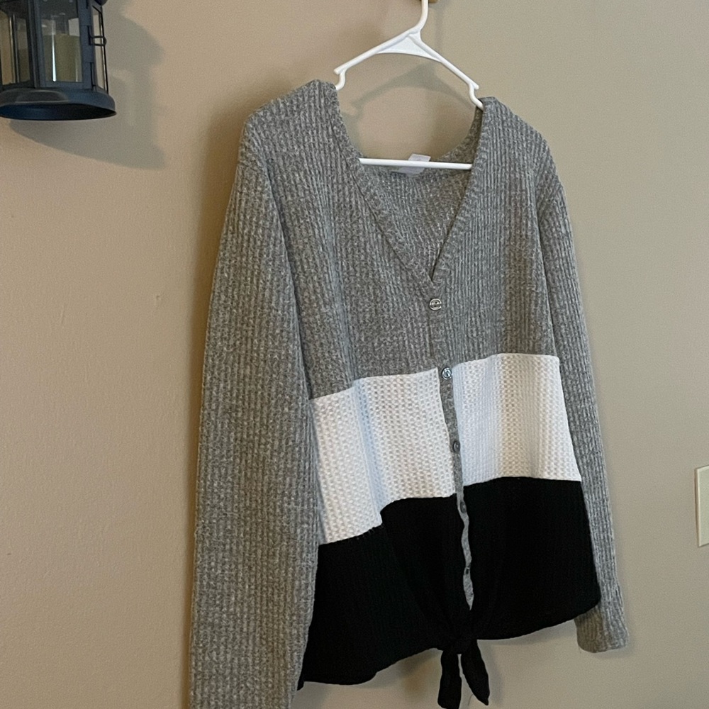 No Boundaries button down multicolored sweater, XL (15-17)